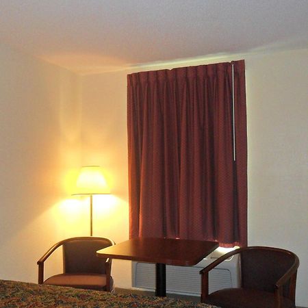 Luxury Inn & Suites Сельма Номер фото