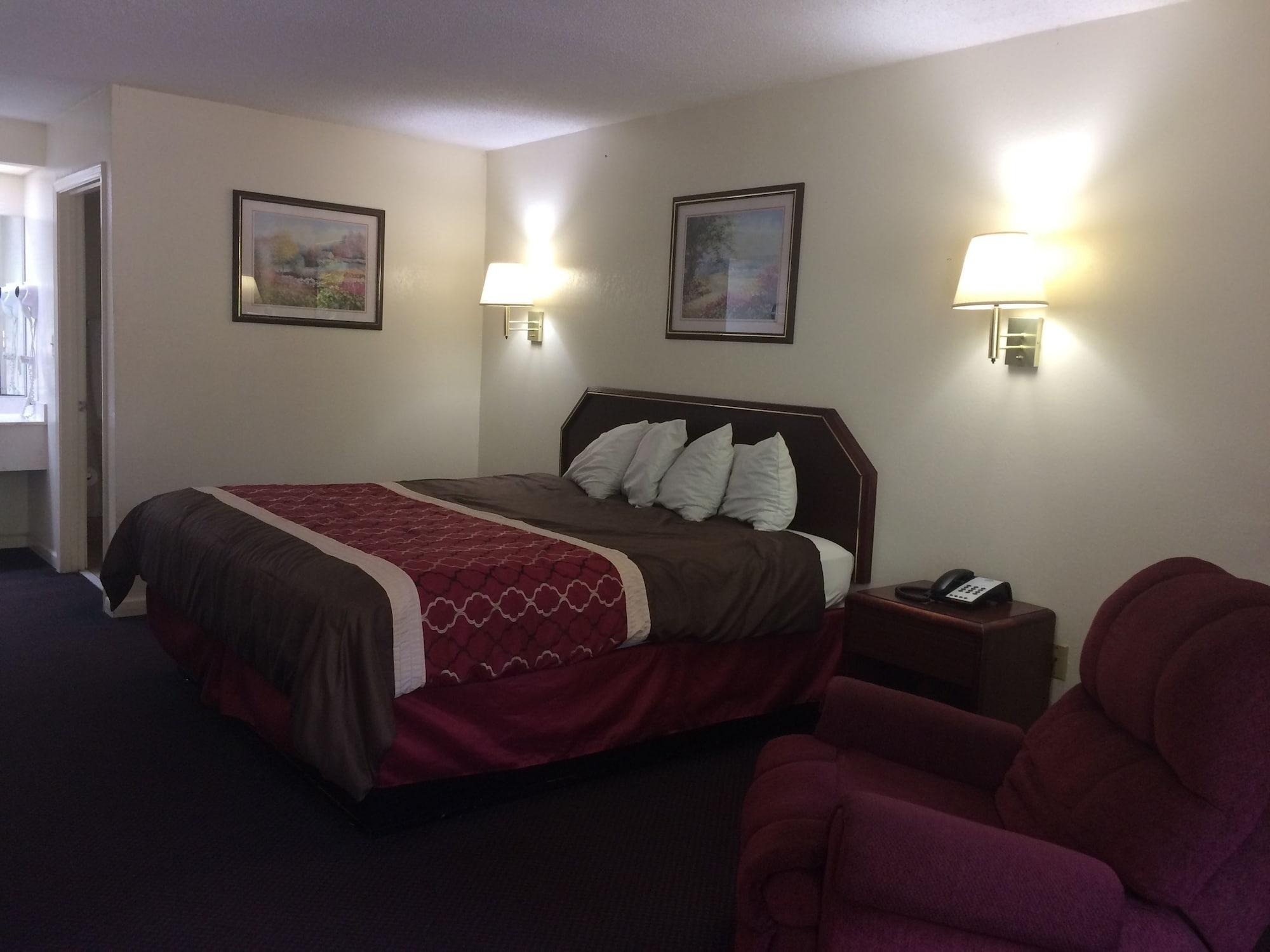 Luxury Inn & Suites Сельма Экстерьер фото