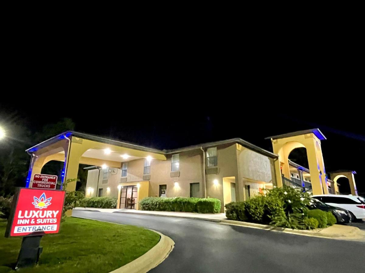 Luxury Inn & Suites Сельма Экстерьер фото