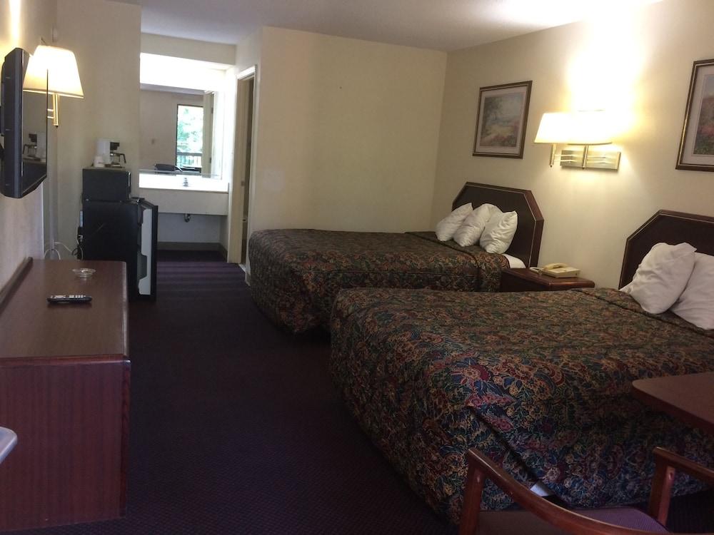 Luxury Inn & Suites Сельма Экстерьер фото