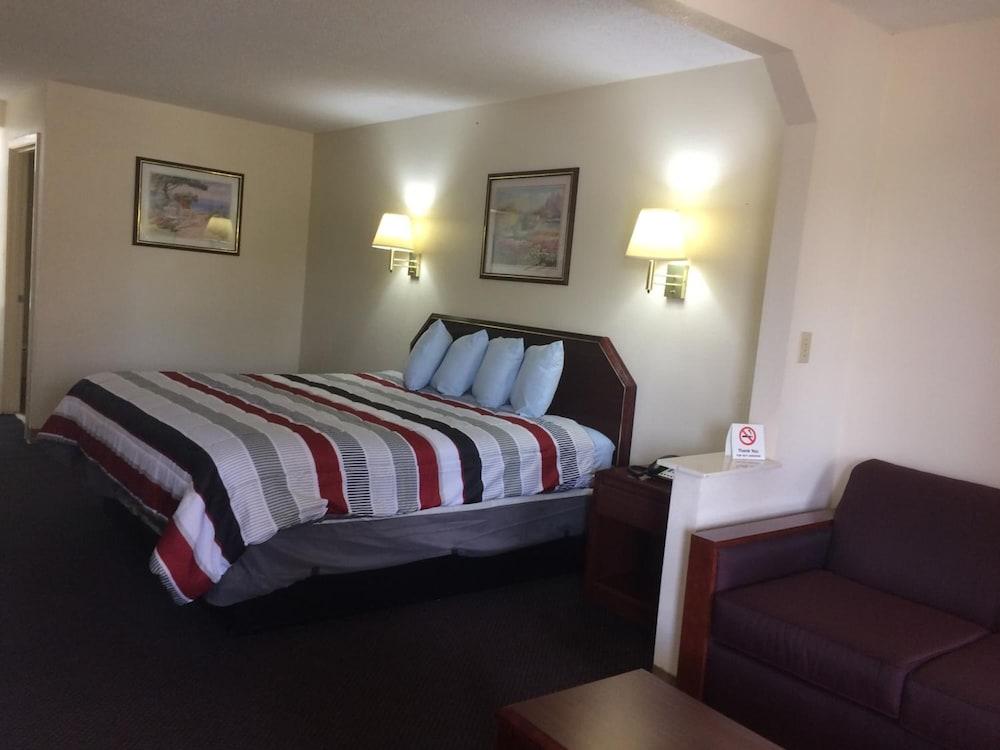 Luxury Inn & Suites Сельма Экстерьер фото
