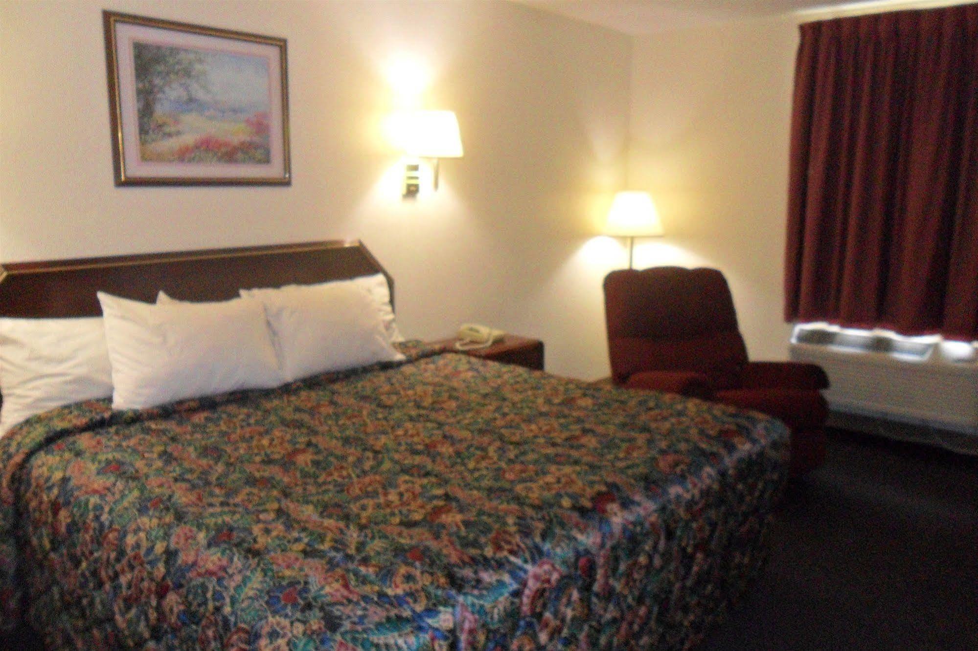 Luxury Inn & Suites Сельма Экстерьер фото